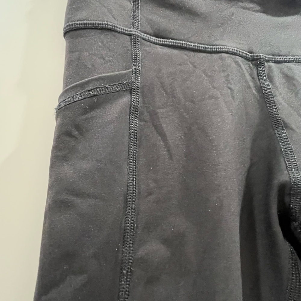 Lululemon Athletica SZ 4 Black Leggins 25” Long see pictures and read details - Picture 3 of 8